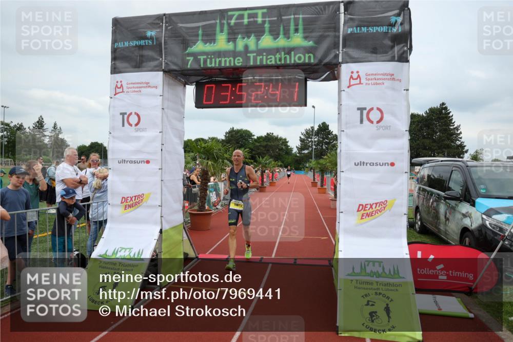15.06.2025 - 7 Türme Triathlon Michael Strokosch http://msf.ph/oto/7969441 15.06.2025 13:52:41 Ziel 1181 meine-sportfotos.de