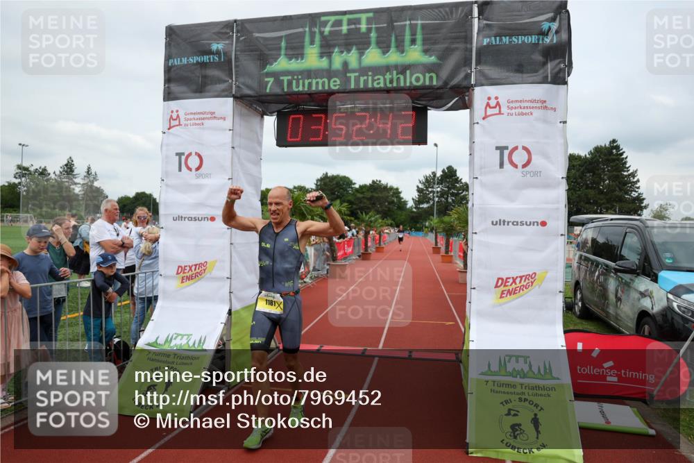 15.06.2025 - 7 Türme Triathlon Michael Strokosch http://msf.ph/oto/7969452 15.06.2025 13:52:42 Ziel 1181 meine-sportfotos.de