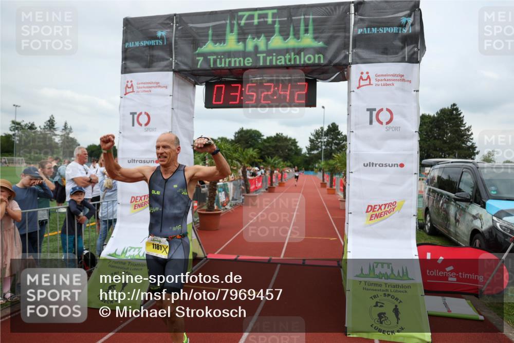 15.06.2025 - 7 Türme Triathlon Michael Strokosch http://msf.ph/oto/7969457 15.06.2025 13:52:42 Ziel 1181 meine-sportfotos.de
