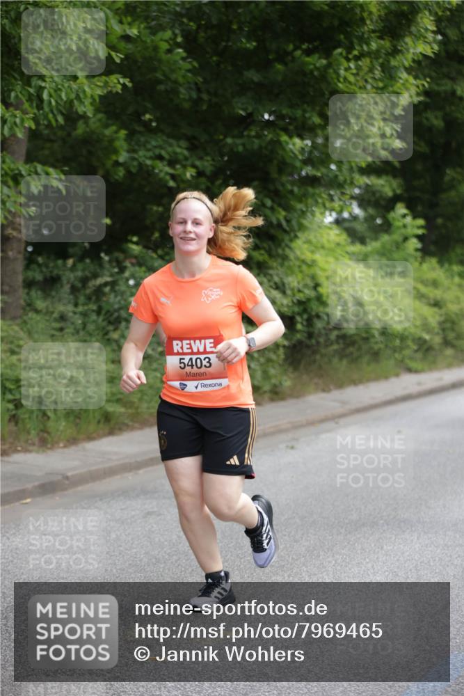 15.06.2025 - REWE Women's Run Jannik Wohlers http://msf.ph/oto/7969465 15.06.2025 10:04:29 Laufen 5403 meine-sportfotos.de