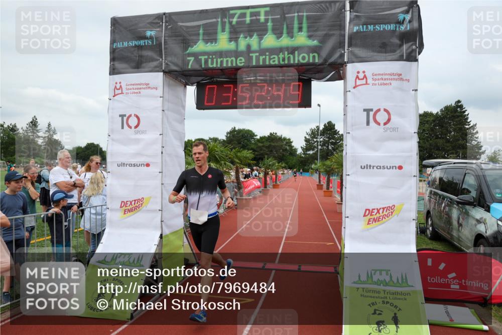 15.06.2025 - 7 Türme Triathlon Michael Strokosch http://msf.ph/oto/7969484 15.06.2025 13:52:49 Ziel 719, 1181 meine-sportfotos.de