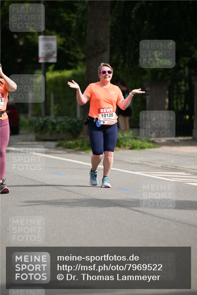 15.06.2025 - REWE Women's Run Dr. Thomas Lammeyer http://msf.ph/oto/7969522 15.06.2025 09:58:17 Laufen 3, 10120 meine-sportfotos.de