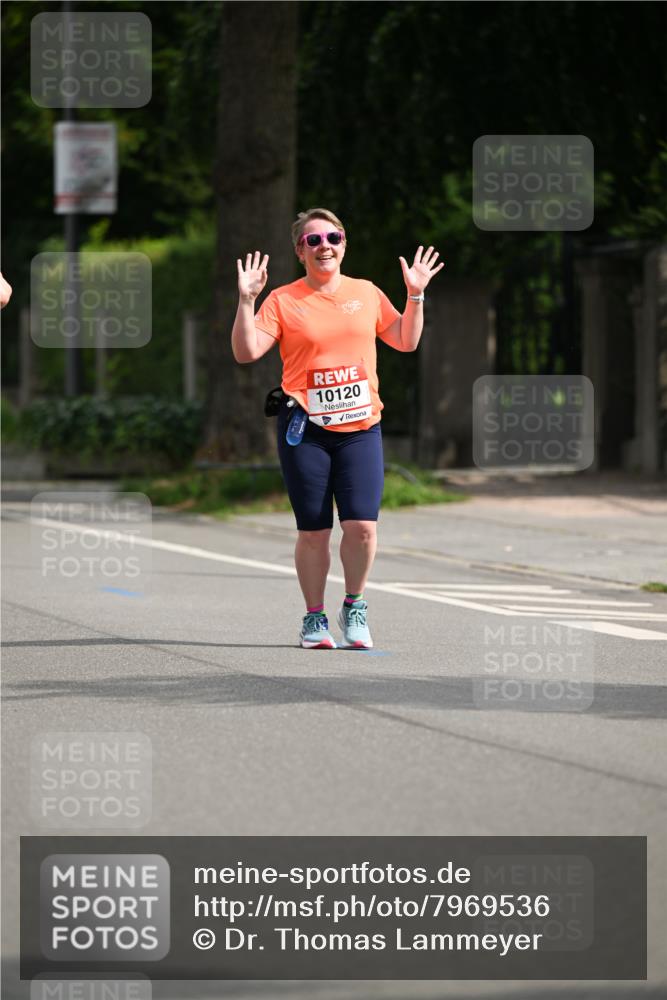 15.06.2025 - REWE Women's Run Dr. Thomas Lammeyer http://msf.ph/oto/7969536 15.06.2025 09:58:17 Laufen 10120 meine-sportfotos.de