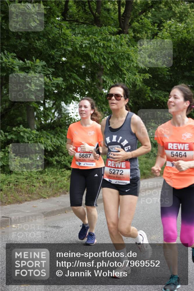 15.06.2025 - REWE Women's Run Jannik Wohlers http://msf.ph/oto/7969552 15.06.2025 10:04:34 Laufen 5687, 5272, 5464 meine-sportfotos.de