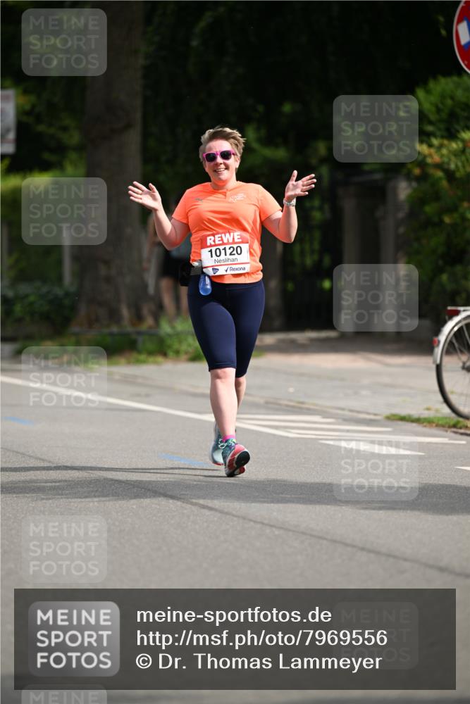 15.06.2025 - REWE Women's Run Dr. Thomas Lammeyer http://msf.ph/oto/7969556 15.06.2025 09:58:18 Laufen 10120 meine-sportfotos.de
