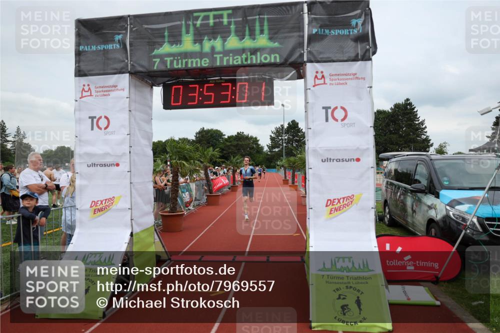 15.06.2025 - 7 Türme Triathlon Michael Strokosch http://msf.ph/oto/7969557 15.06.2025 13:53:01 Ziel 886, 1164 meine-sportfotos.de