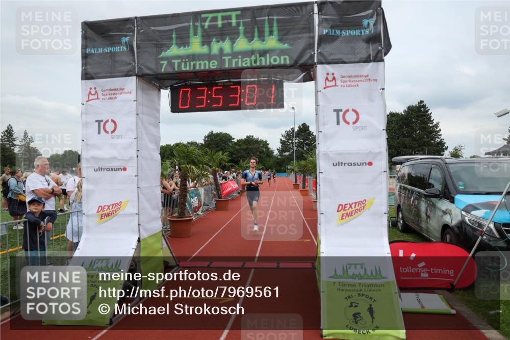 15.06.2025 - 7 Türme Triathlon Michael Strokosch http://msf.ph/oto/7969561 15.06.2025 13:53:01 Ziel 886, 1164 meine-sportfotos.de