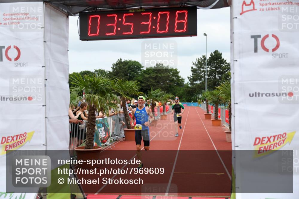 15.06.2025 - 7 Türme Triathlon Michael Strokosch http://msf.ph/oto/7969609 15.06.2025 13:53:08 Ziel 881, 930, 1164 meine-sportfotos.de