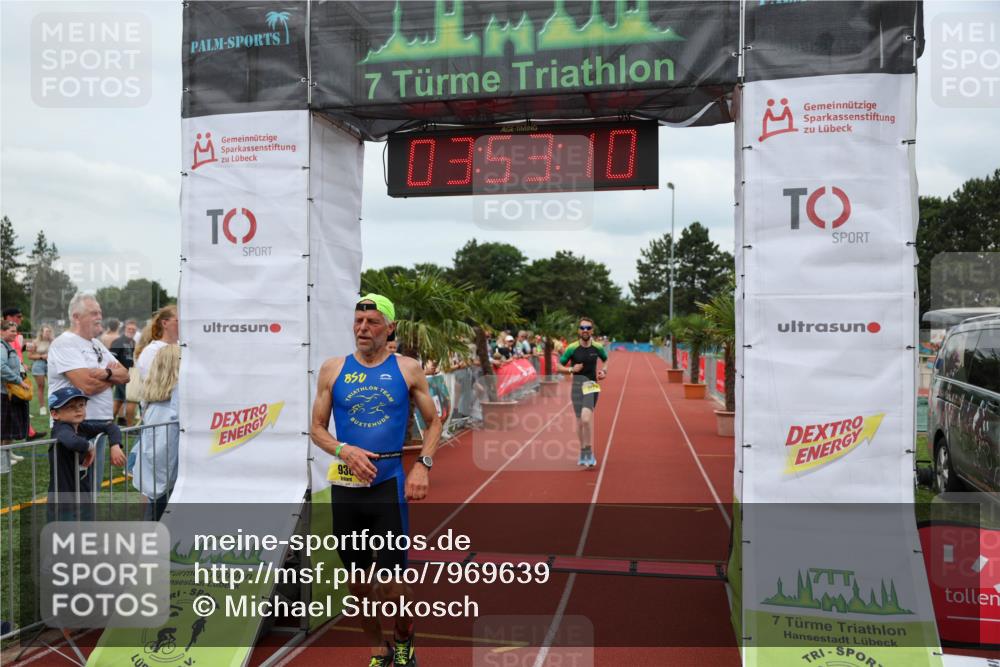 15.06.2025 - 7 Türme Triathlon Michael Strokosch http://msf.ph/oto/7969639 15.06.2025 13:53:09 Ziel 881, 930, 1164 meine-sportfotos.de