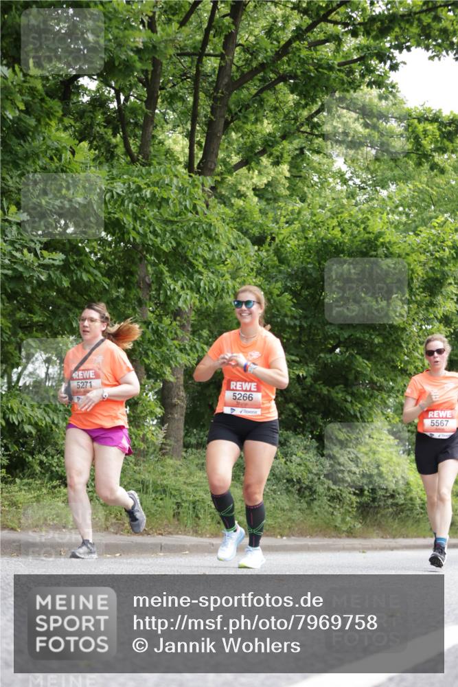15.06.2025 - REWE Women's Run Jannik Wohlers http://msf.ph/oto/7969758 15.06.2025 10:04:48 Laufen 5271, 5266, 5567 meine-sportfotos.de