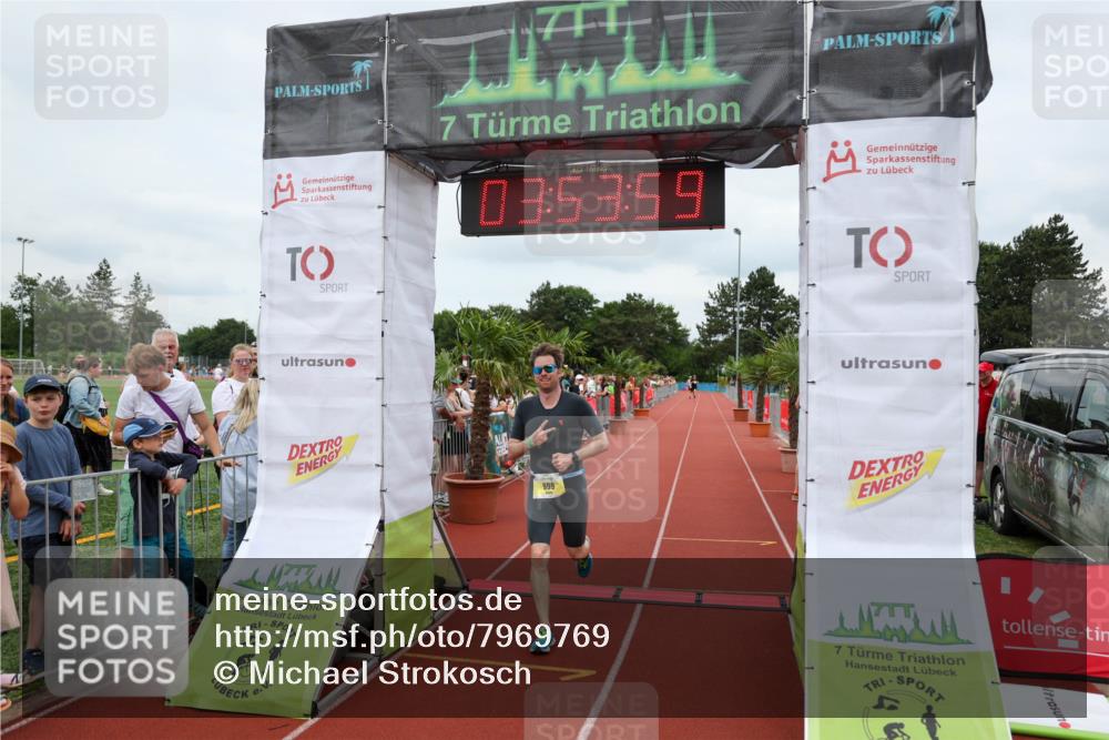 15.06.2025 - 7 Türme Triathlon Michael Strokosch http://msf.ph/oto/7969769 15.06.2025 13:53:59 Ziel 939, 999, 1162 meine-sportfotos.de