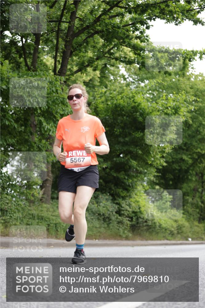 15.06.2025 - REWE Women's Run Jannik Wohlers http://msf.ph/oto/7969810 15.06.2025 10:04:49 Laufen 5567 meine-sportfotos.de
