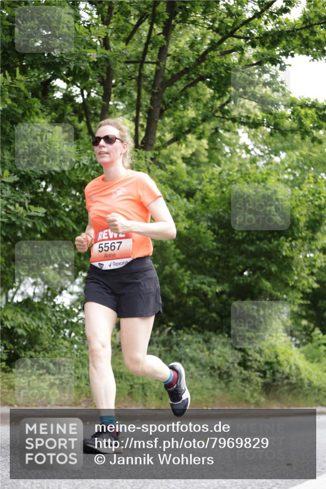 15.06.2025 - REWE Women's Run Jannik Wohlers http://msf.ph/oto/7969829 15.06.2025 10:04:49 Laufen 5567 meine-sportfotos.de