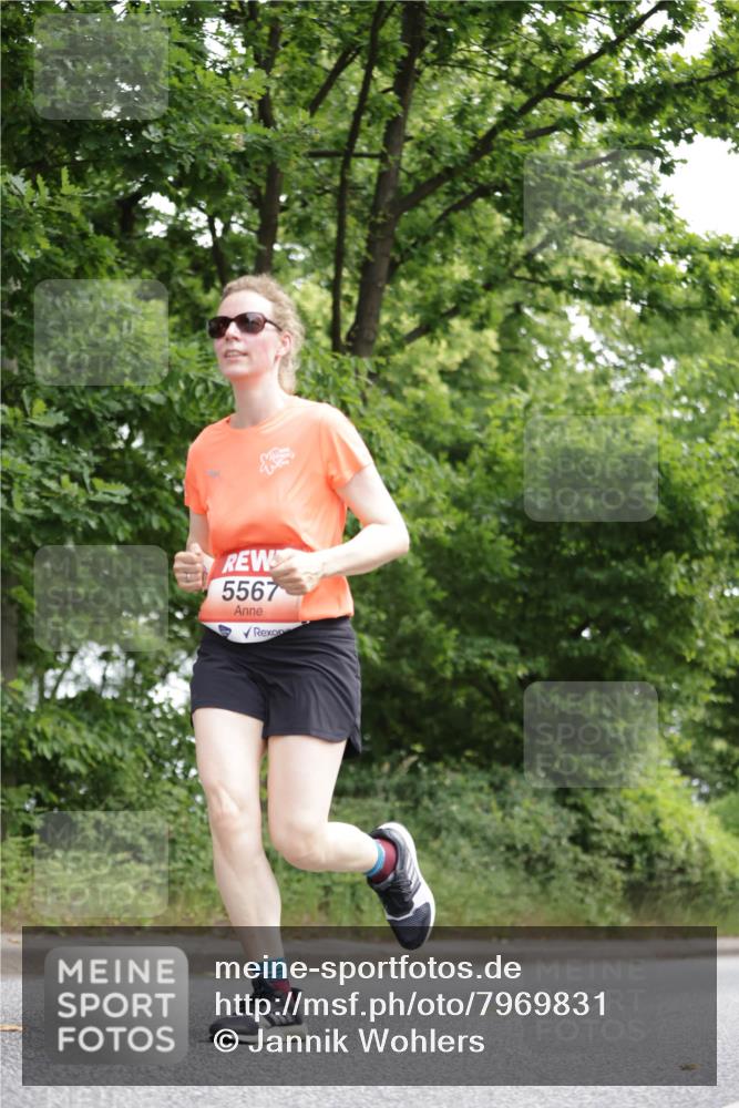 15.06.2025 - REWE Women's Run Jannik Wohlers http://msf.ph/oto/7969831 15.06.2025 10:04:50 Laufen 5567 meine-sportfotos.de