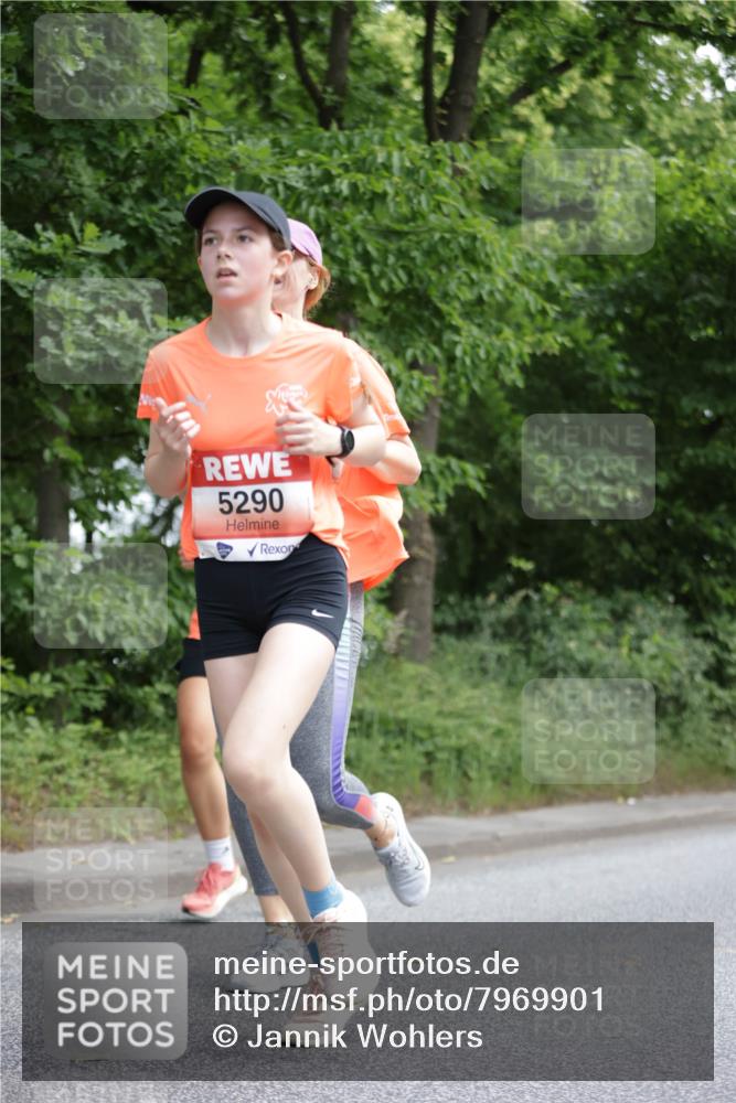 15.06.2025 - REWE Women's Run Jannik Wohlers http://msf.ph/oto/7969901 15.06.2025 10:05:01 Laufen 5290 meine-sportfotos.de