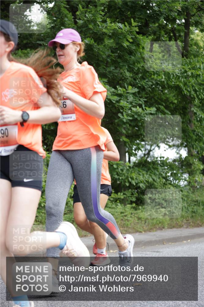 15.06.2025 - REWE Women's Run Jannik Wohlers http://msf.ph/oto/7969940 15.06.2025 10:05:01 Laufen 90, 26 meine-sportfotos.de