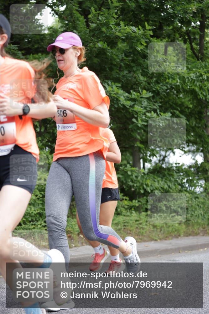 15.06.2025 - REWE Women's Run Jannik Wohlers http://msf.ph/oto/7969942 15.06.2025 10:05:01 Laufen 0, 5426 meine-sportfotos.de