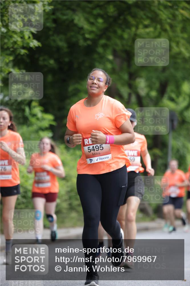 15.06.2025 - REWE Women's Run Jannik Wohlers http://msf.ph/oto/7969967 15.06.2025 10:05:05 Laufen 76, 5495, 59 meine-sportfotos.de