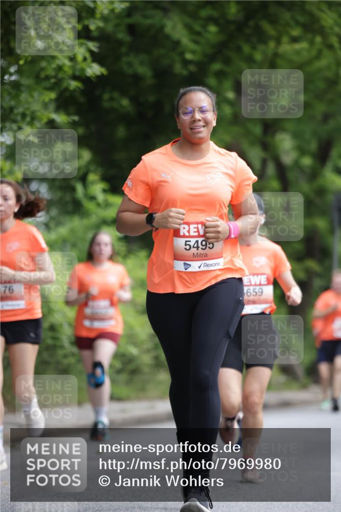 15.06.2025 - REWE Women's Run Jannik Wohlers http://msf.ph/oto/7969980 15.06.2025 10:05:05 Laufen 76, 5495, 659 meine-sportfotos.de
