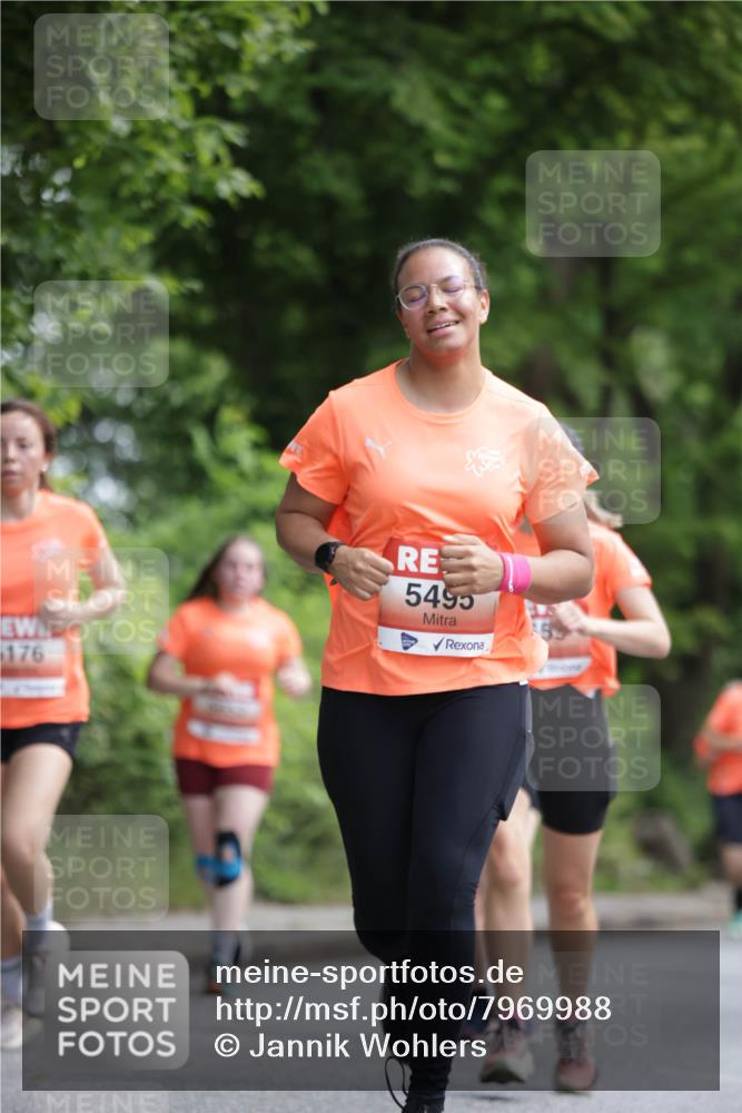 15.06.2025 - REWE Women's Run Jannik Wohlers http://msf.ph/oto/7969988 15.06.2025 10:05:05 Laufen 5176, 5495 meine-sportfotos.de