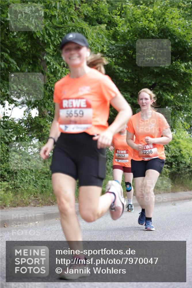 15.06.2025 - REWE Women's Run Jannik Wohlers http://msf.ph/oto/7970047 15.06.2025 10:05:08 Laufen 5659, 5652, 5236 meine-sportfotos.de