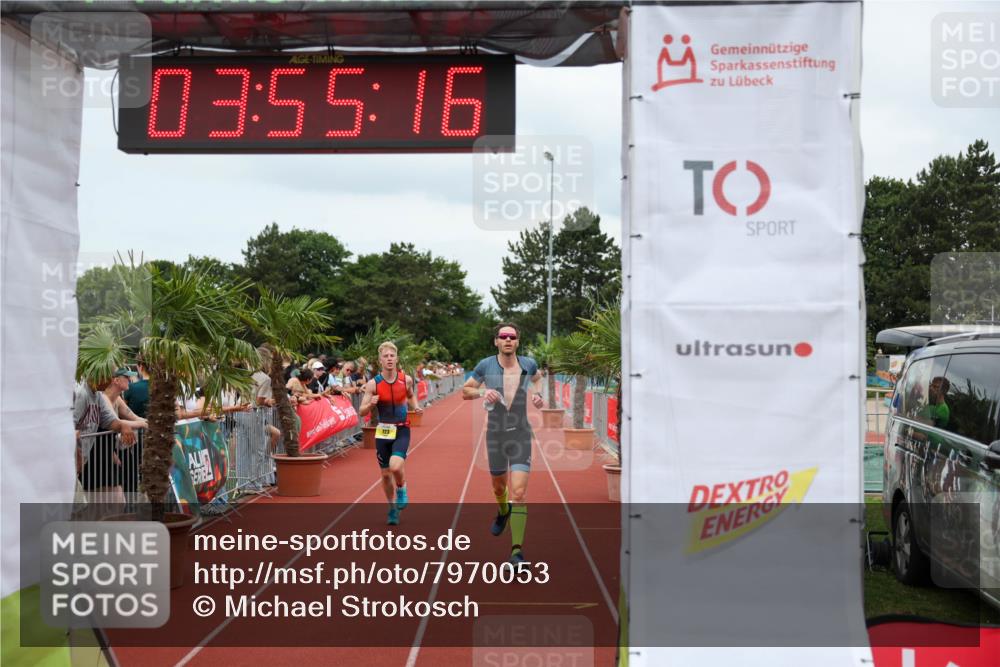 15.06.2025 - 7 Türme Triathlon Michael Strokosch http://msf.ph/oto/7970053 15.06.2025 13:55:16 Ziel 723, 872 meine-sportfotos.de
