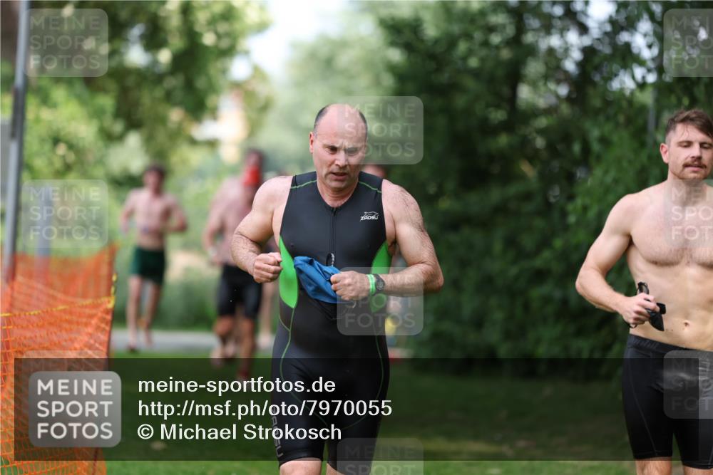 15.06.2025 - 7 Türme Triathlon Michael Strokosch http://msf.ph/oto/7970055 15.06.2025 12:57:19 Schwimmen 709, 736, 774, 793, 857, 889, 913, 915, 986, 988, 1031, 1033, 1047, 1049, 1055, 1064, 1087, 1095, 1114, 1116, 1117, 1136, 1142, 1164, 1166, 1167 meine-sportfotos.de