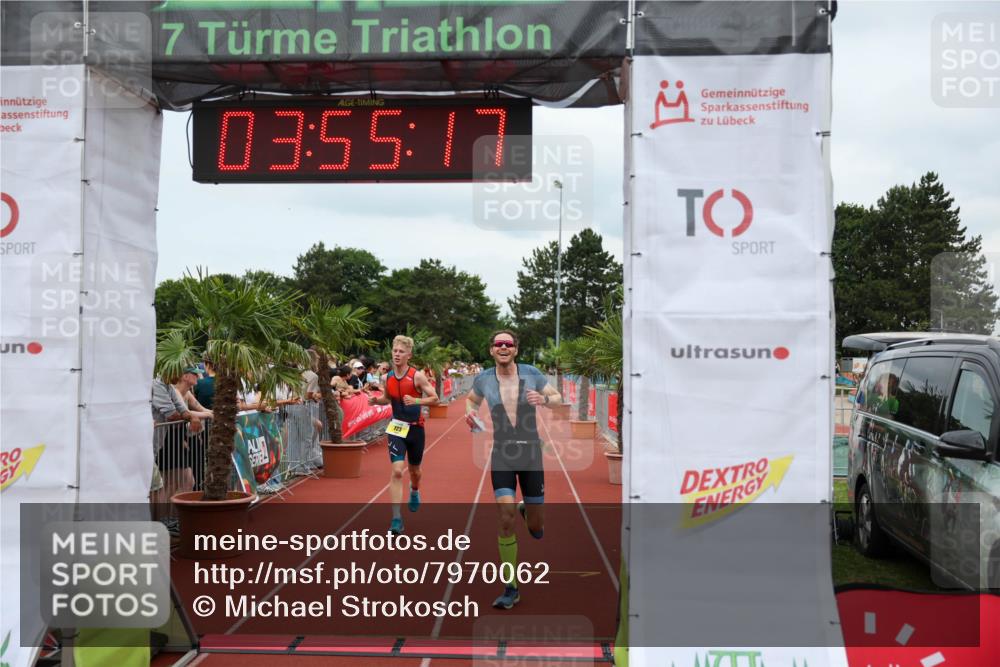 15.06.2025 - 7 Türme Triathlon Michael Strokosch http://msf.ph/oto/7970062 15.06.2025 13:55:16 Ziel 723, 872 meine-sportfotos.de