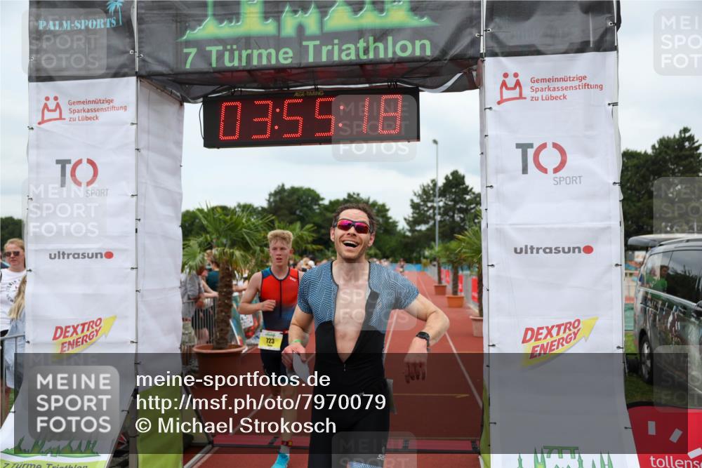 15.06.2025 - 7 Türme Triathlon Michael Strokosch http://msf.ph/oto/7970079 15.06.2025 13:55:17 Ziel 723, 872 meine-sportfotos.de