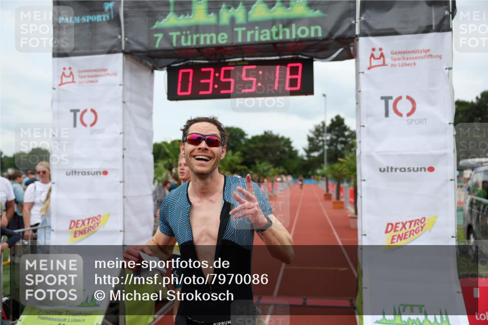 15.06.2025 - 7 Türme Triathlon Michael Strokosch http://msf.ph/oto/7970086 15.06.2025 13:55:18 Ziel 723, 872 meine-sportfotos.de