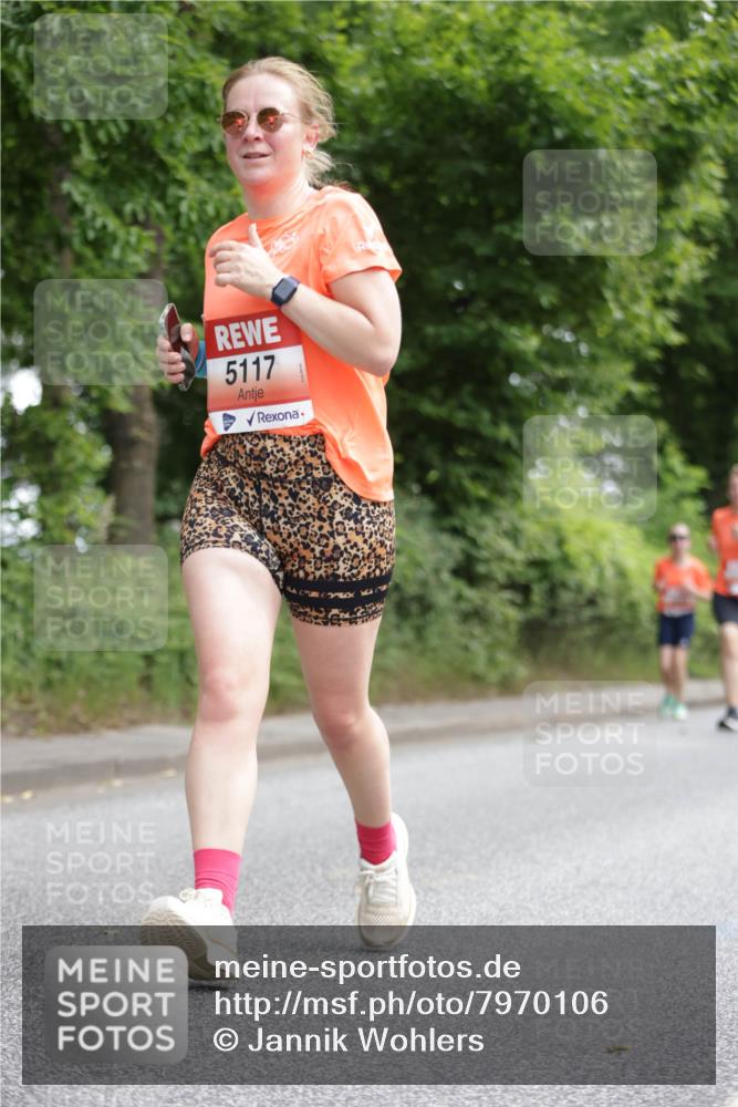 15.06.2025 - REWE Women's Run Jannik Wohlers http://msf.ph/oto/7970106 15.06.2025 10:05:11 Laufen 5117 meine-sportfotos.de