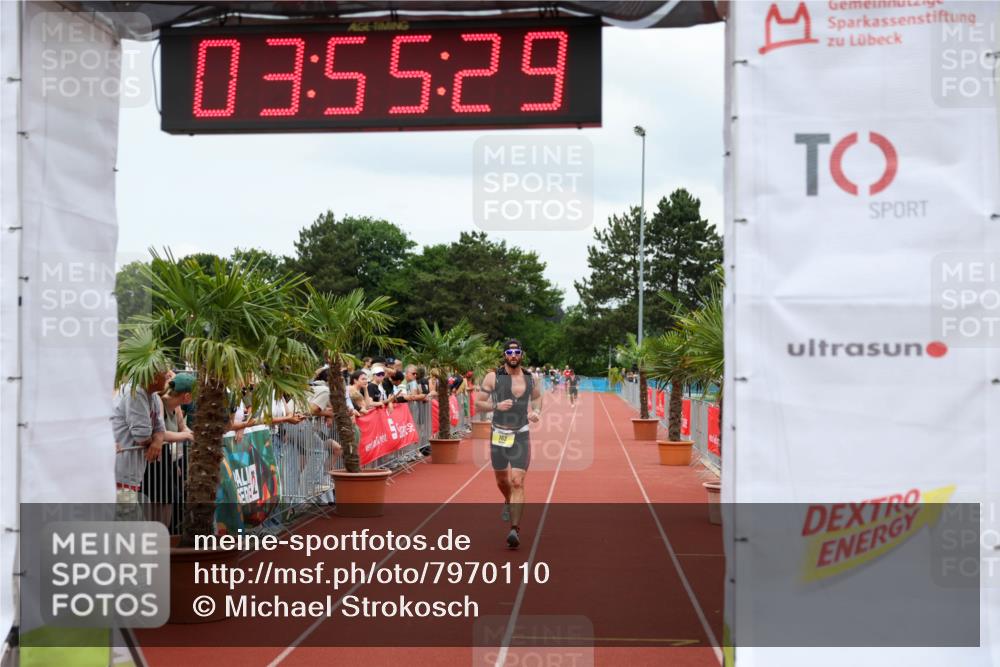 15.06.2025 - 7 Türme Triathlon Michael Strokosch http://msf.ph/oto/7970110 15.06.2025 13:55:28 Ziel 762 meine-sportfotos.de