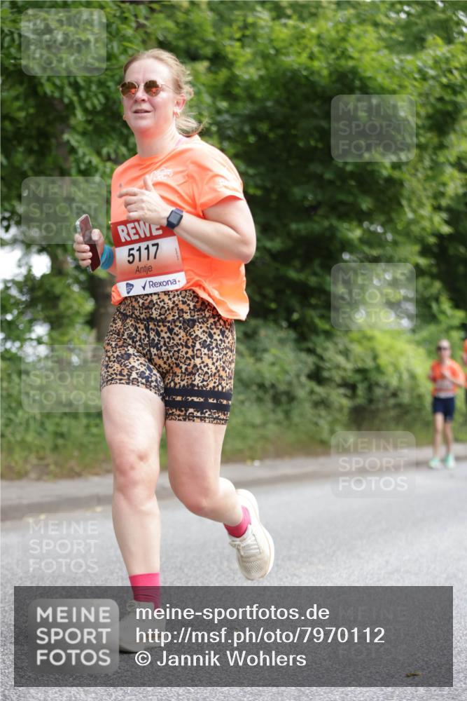 15.06.2025 - REWE Women's Run Jannik Wohlers http://msf.ph/oto/7970112 15.06.2025 10:05:11 Laufen 5117 meine-sportfotos.de