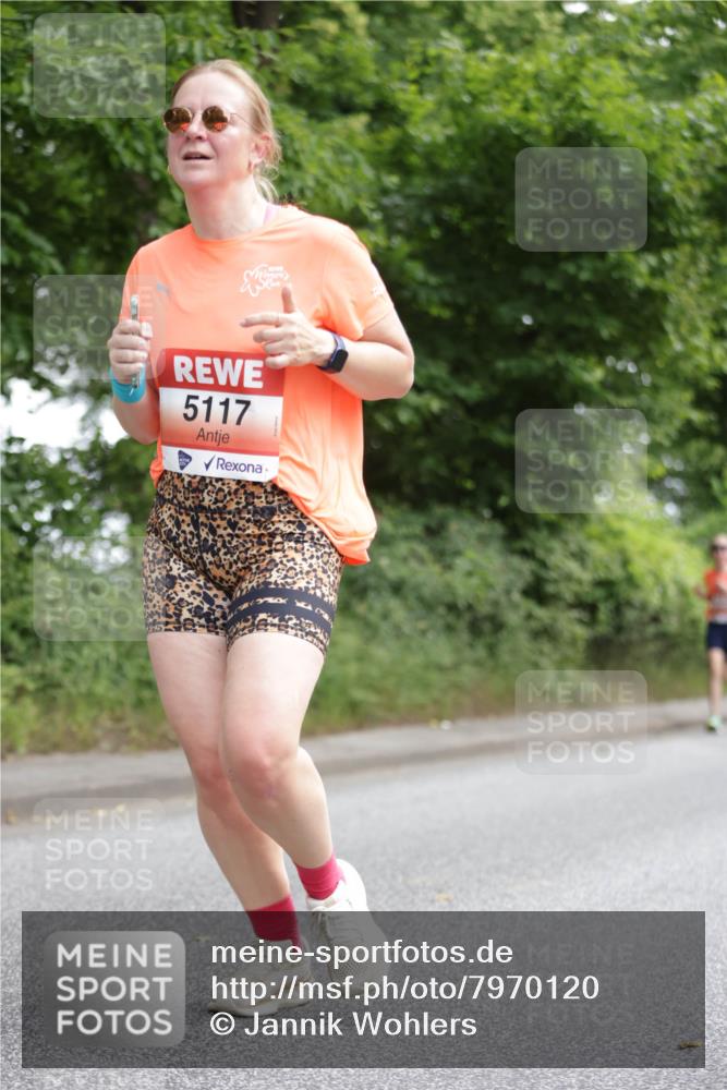 15.06.2025 - REWE Women's Run Jannik Wohlers http://msf.ph/oto/7970120 15.06.2025 10:05:11 Laufen 5117 meine-sportfotos.de
