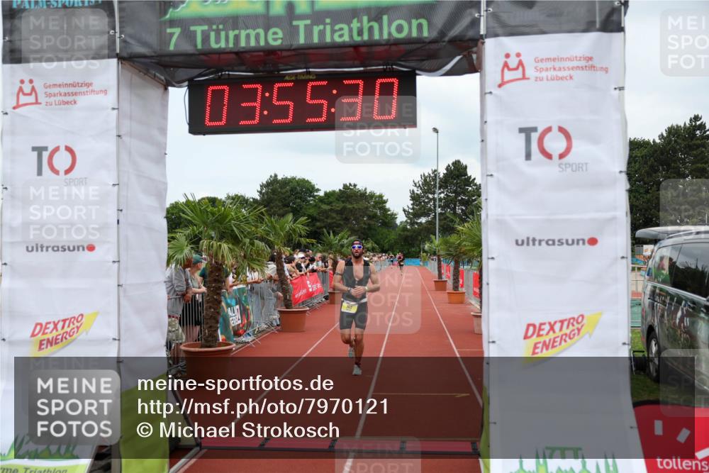 15.06.2025 - 7 Türme Triathlon Michael Strokosch http://msf.ph/oto/7970121 15.06.2025 13:55:29 Ziel 762 meine-sportfotos.de