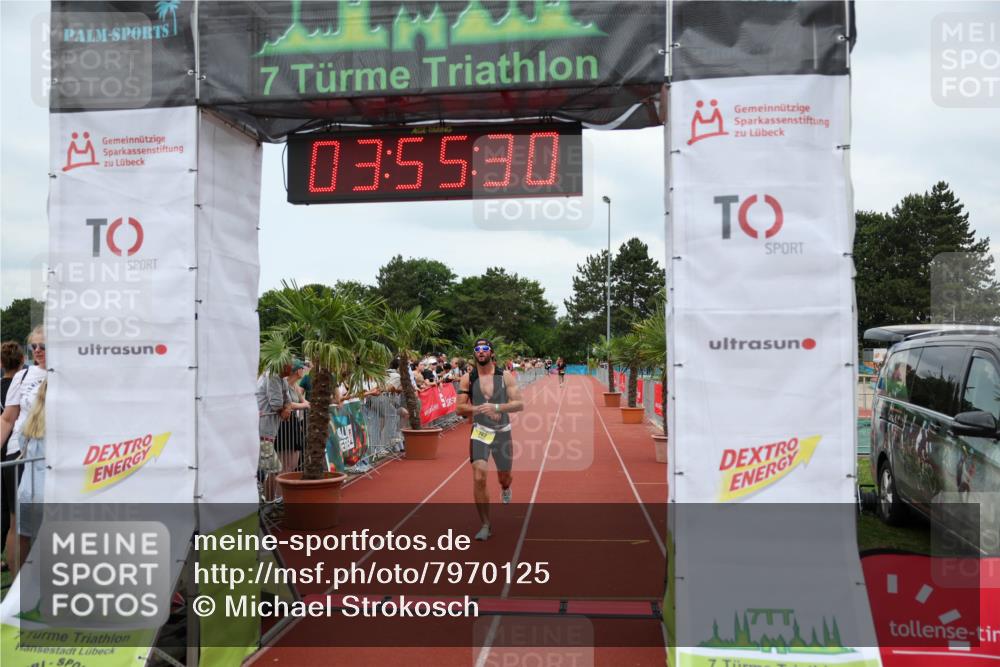 15.06.2025 - 7 Türme Triathlon Michael Strokosch http://msf.ph/oto/7970125 15.06.2025 13:55:30 Ziel 762 meine-sportfotos.de
