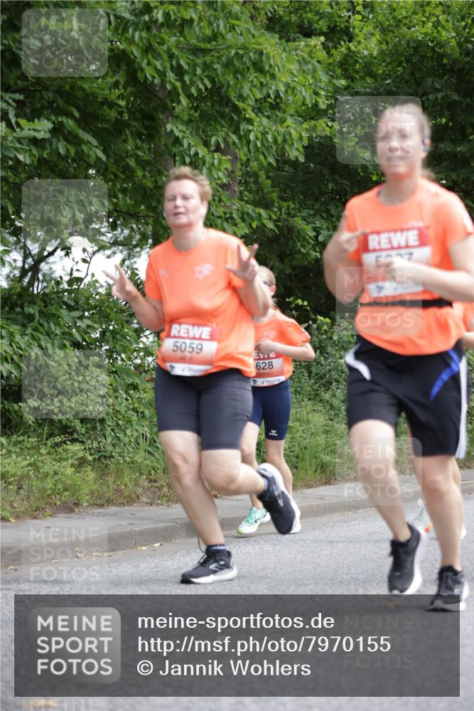15.06.2025 - REWE Women's Run Jannik Wohlers http://msf.ph/oto/7970155 15.06.2025 10:05:15 Laufen 5059, 628 meine-sportfotos.de