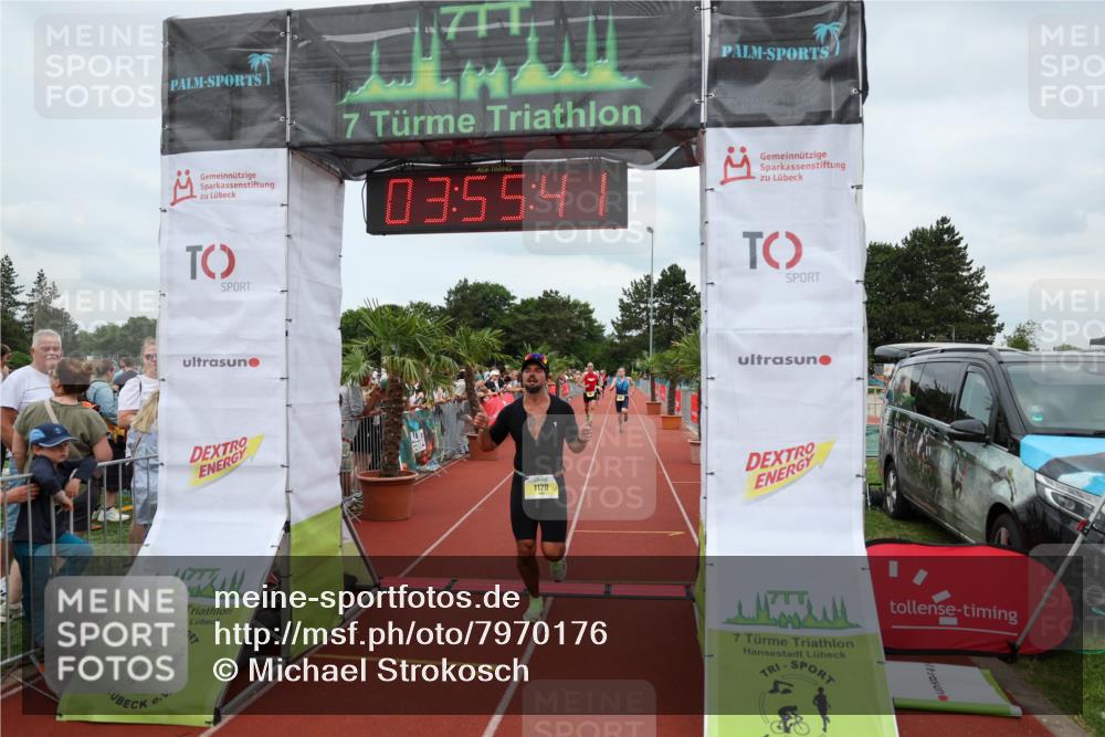 15.06.2025 - 7 Türme Triathlon Michael Strokosch http://msf.ph/oto/7970176 15.06.2025 13:55:41 Ziel 745, 978, 1120 meine-sportfotos.de
