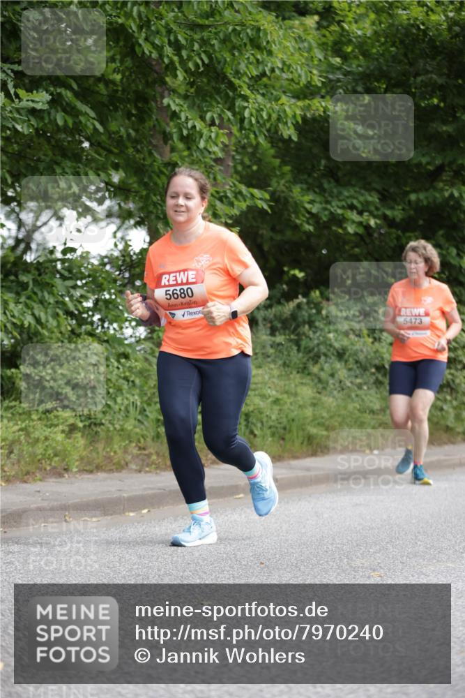 15.06.2025 - REWE Women's Run Jannik Wohlers http://msf.ph/oto/7970240 15.06.2025 10:05:18 Laufen 5680, 5473 meine-sportfotos.de