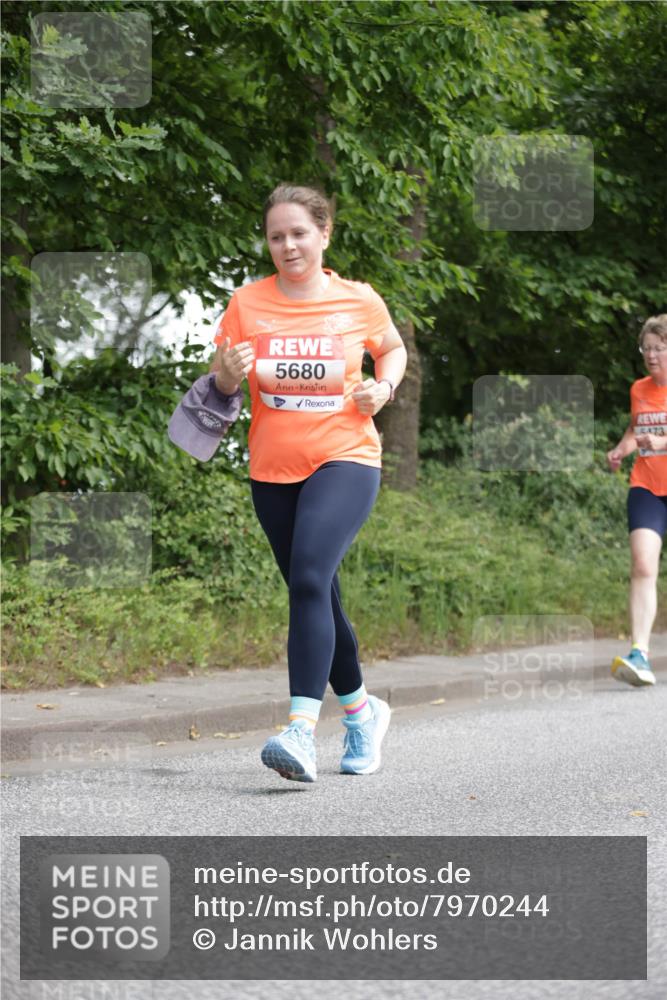 15.06.2025 - REWE Women's Run Jannik Wohlers http://msf.ph/oto/7970244 15.06.2025 10:05:18 Laufen 5680, 3 meine-sportfotos.de