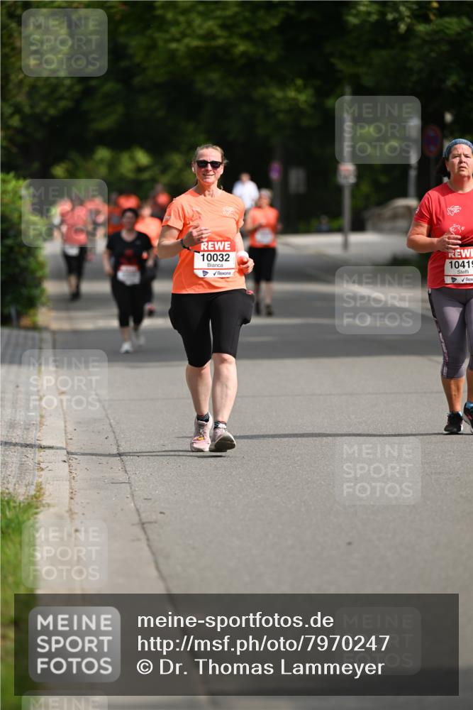 15.06.2025 - REWE Women's Run Dr. Thomas Lammeyer http://msf.ph/oto/7970247 15.06.2025 09:59:20 Laufen 10032, 10419 meine-sportfotos.de