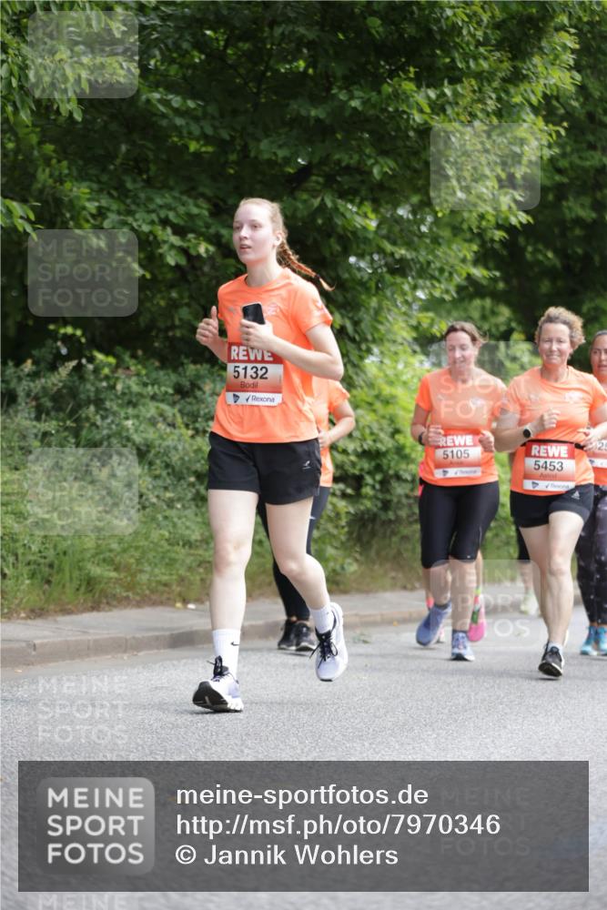 15.06.2025 - REWE Women's Run Jannik Wohlers http://msf.ph/oto/7970346 15.06.2025 10:05:24 Laufen 5132, 5105, 5453 meine-sportfotos.de