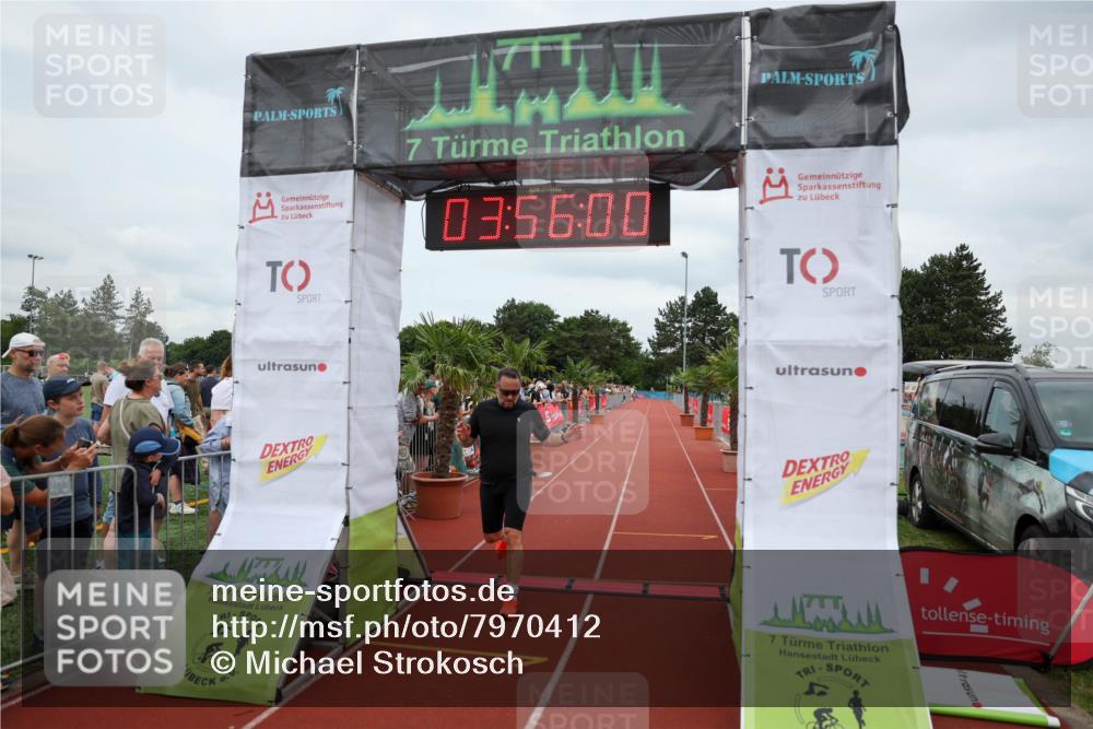 15.06.2025 - 7 Türme Triathlon Michael Strokosch http://msf.ph/oto/7970412 15.06.2025 13:56:00 Ziel 760, 1064, 1070, 1175 meine-sportfotos.de
