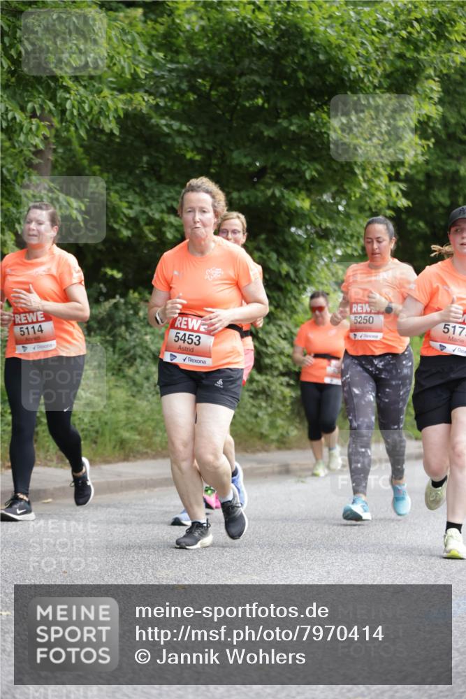 15.06.2025 - REWE Women's Run Jannik Wohlers http://msf.ph/oto/7970414 15.06.2025 10:05:26 Laufen 5453, 5250 meine-sportfotos.de
