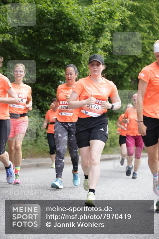 15.06.2025 - REWE Women's Run Jannik Wohlers http://msf.ph/oto/7970419 15.06.2025 10:05:26 Laufen 65, 5250, 5175 meine-sportfotos.de