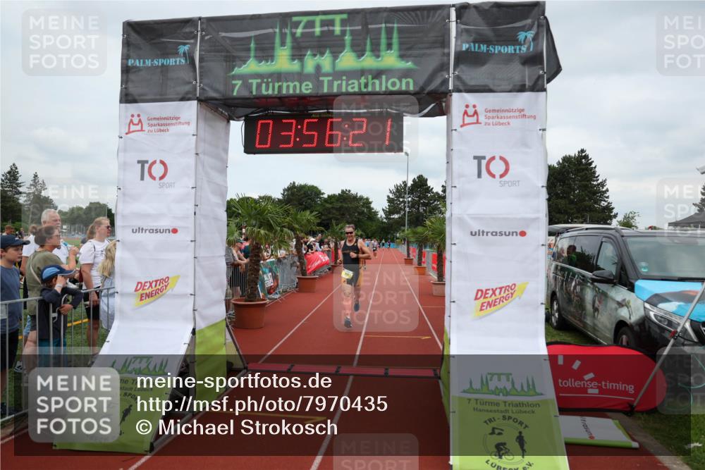 15.06.2025 - 7 Türme Triathlon Michael Strokosch http://msf.ph/oto/7970435 15.06.2025 13:56:21 Ziel 924 meine-sportfotos.de