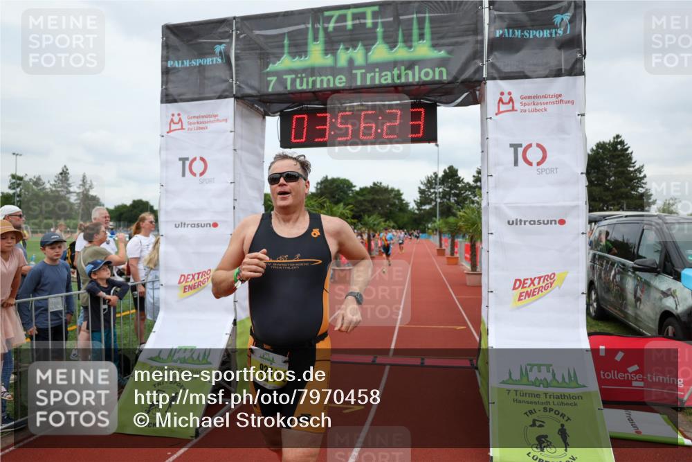 15.06.2025 - 7 Türme Triathlon Michael Strokosch http://msf.ph/oto/7970458 15.06.2025 13:56:23 Ziel 904, 924 meine-sportfotos.de