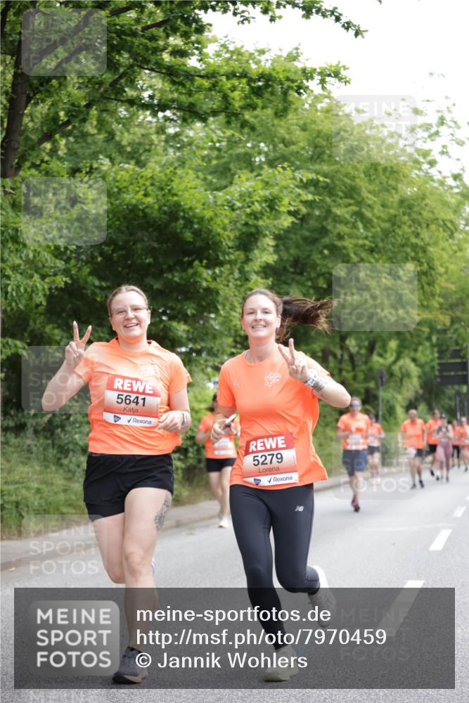 15.06.2025 - REWE Women's Run Jannik Wohlers http://msf.ph/oto/7970459 15.06.2025 10:05:30 Laufen 5641, 5279 meine-sportfotos.de