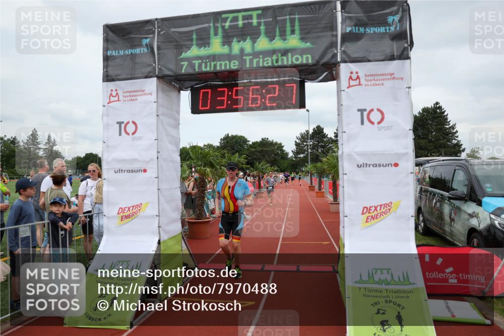 15.06.2025 - 7 Türme Triathlon Michael Strokosch http://msf.ph/oto/7970488 15.06.2025 13:56:27 Ziel 410, 904, 924 meine-sportfotos.de