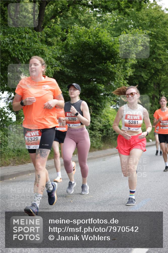 15.06.2025 - REWE Women's Run Jannik Wohlers http://msf.ph/oto/7970542 15.06.2025 10:05:38 Laufen 5329, 5280, 5281 meine-sportfotos.de